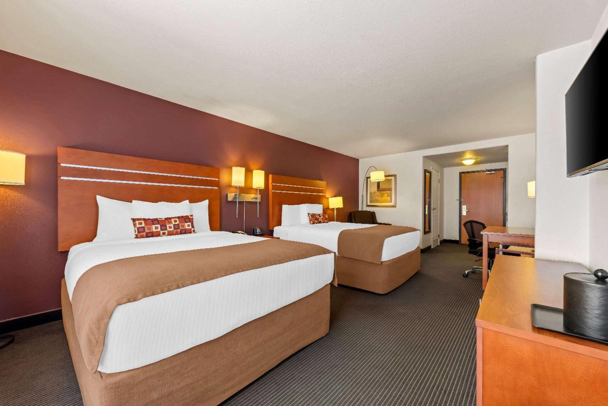 Hotel Wingate By Wyndham Calgary South Exteriér fotografie