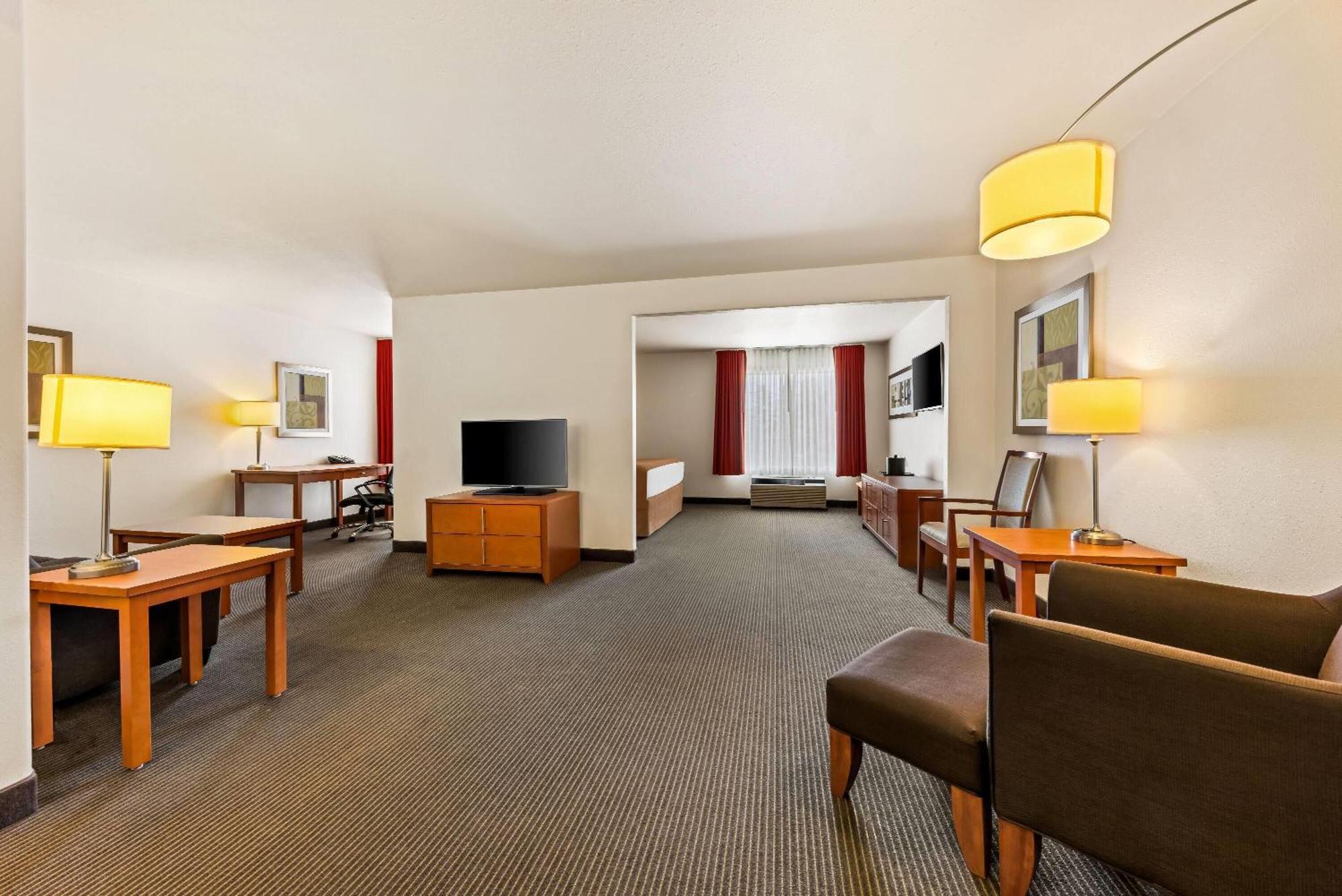Hotel Wingate By Wyndham Calgary South Exteriér fotografie